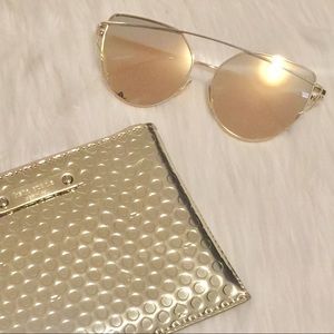 Pink and gold fashion sunglasses ☀️😎💕Soon!! 👀👀